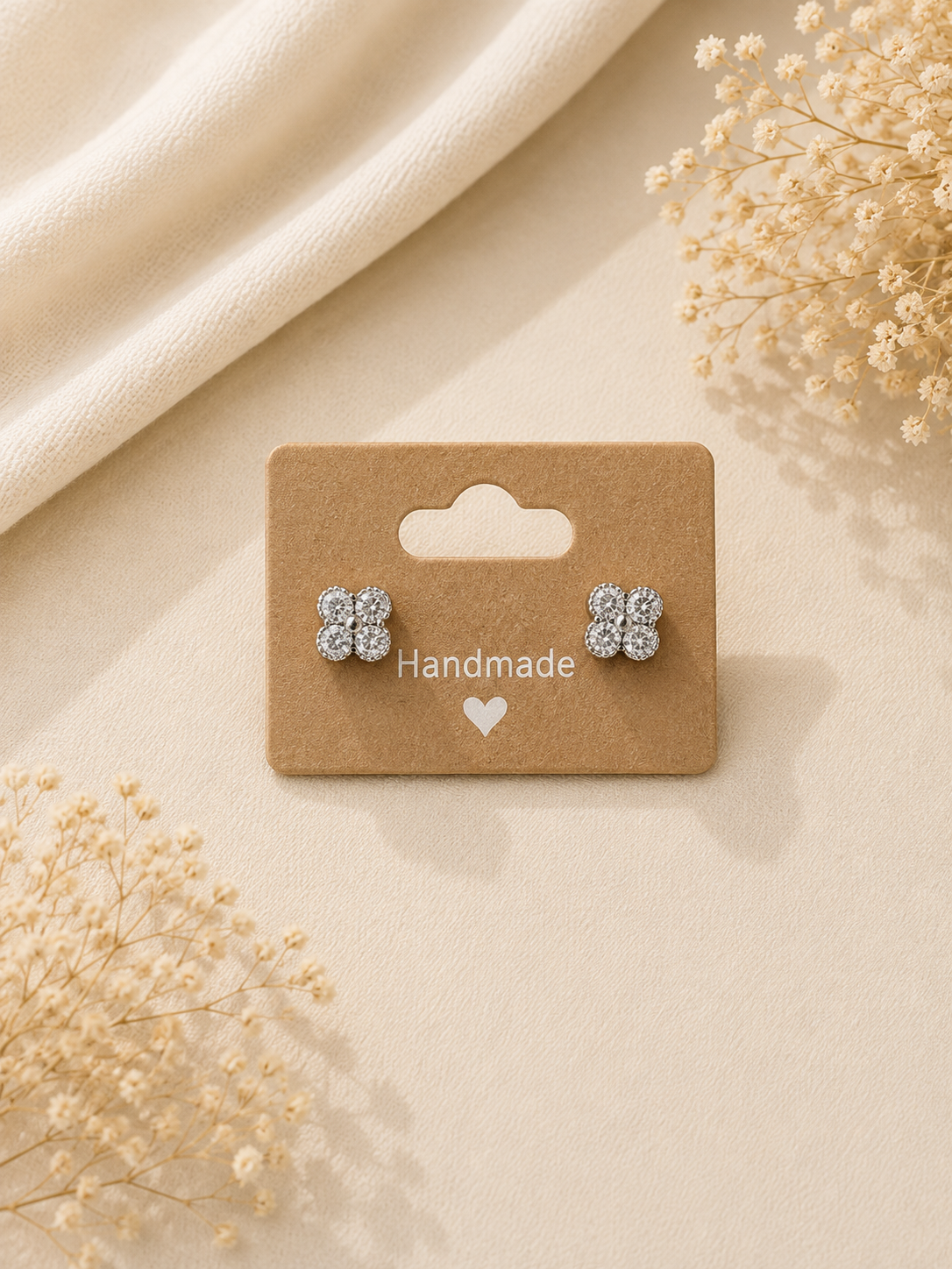 Sparkle flower stud earrings