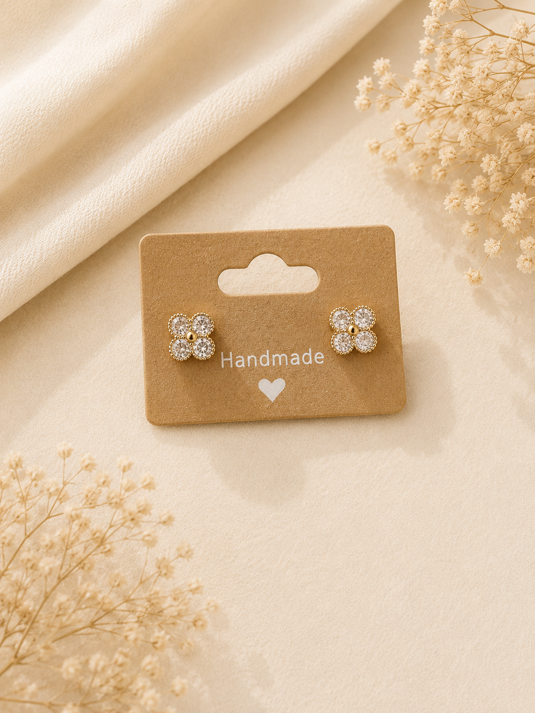 Sparkle flower stud earrings