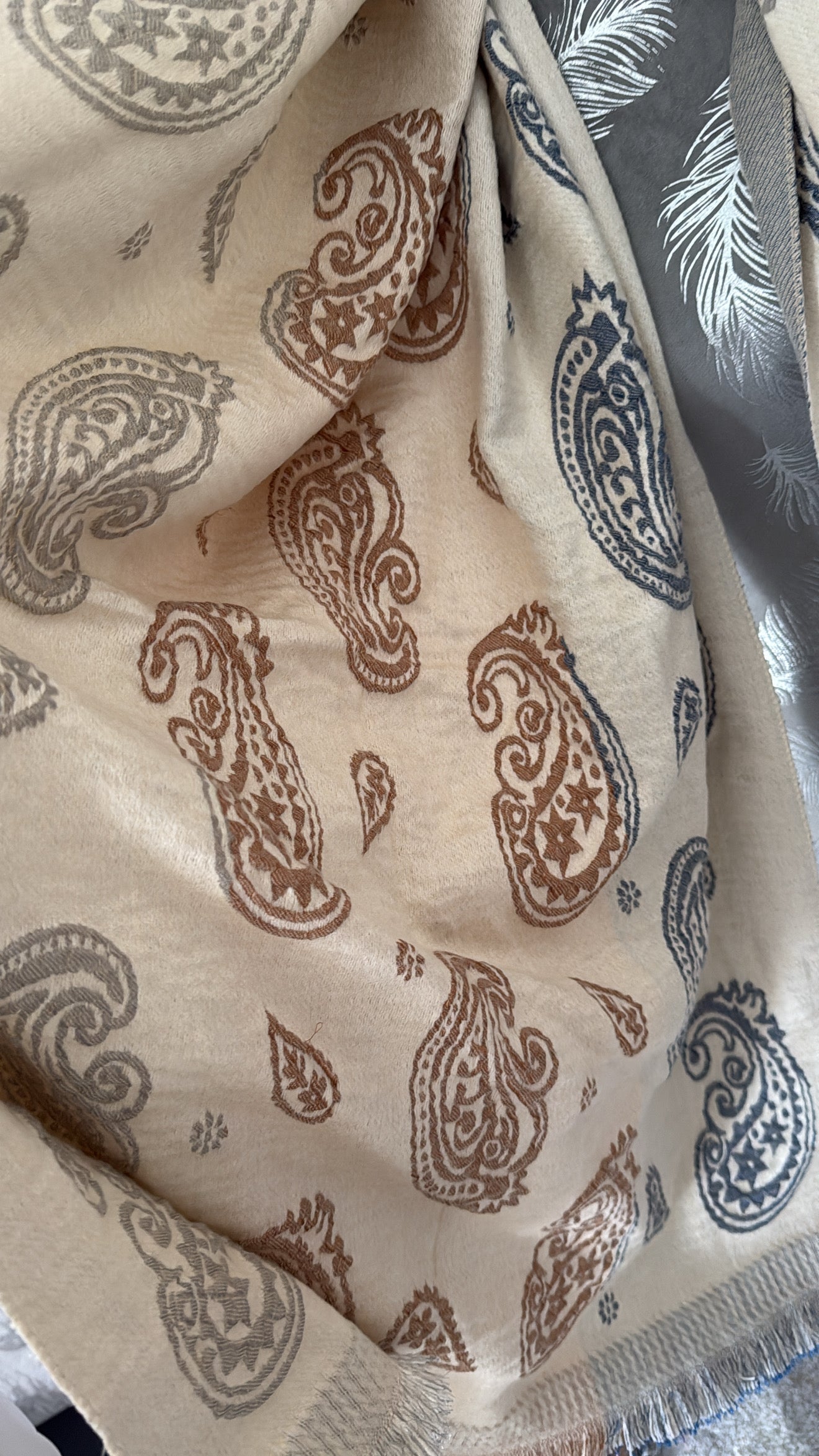 Harris scarf